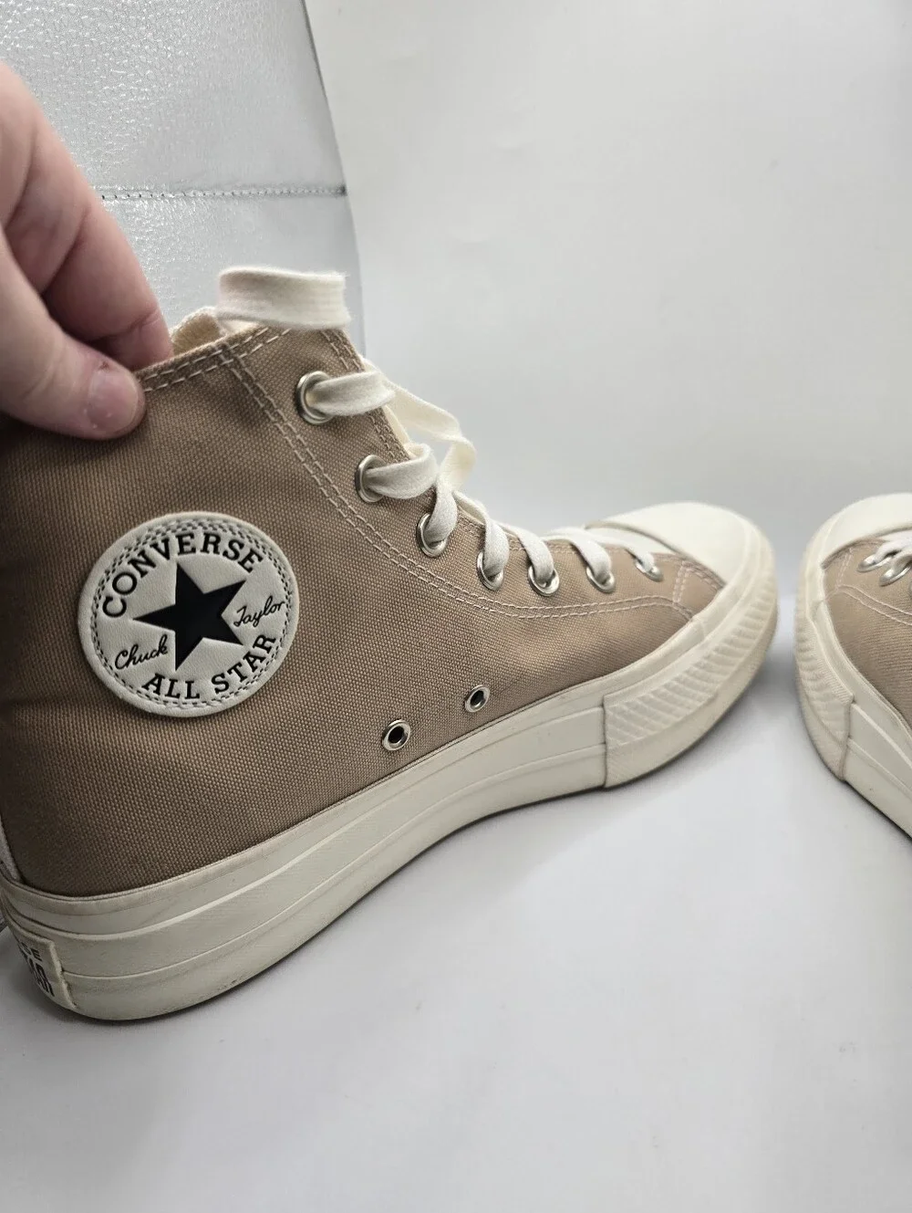 Converse Chuck 2 Tone Beige Platform High Top Canvas Skater Sneakers. Ladies 9.5 - Picture 8 of 15